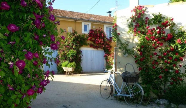 Roussillon Gargas: Mansion - Roussillon