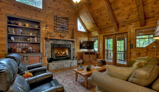 Roux House, Great View, Porch Swing Bed, Hot Tub