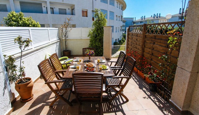 Row house with pool in La Llosa