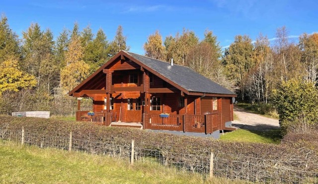 Rowan Lodge at Big Sky. Family friendly cabin in the Scottish Highlands.