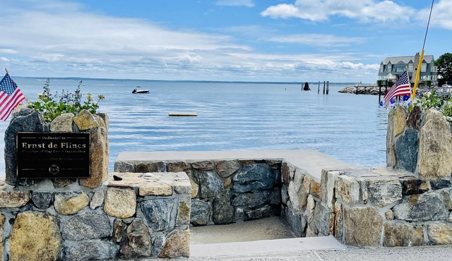 Rowayton house steps away from the beach