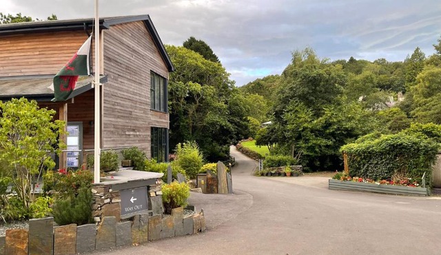 Rowlands Retreat 187A Brook Court