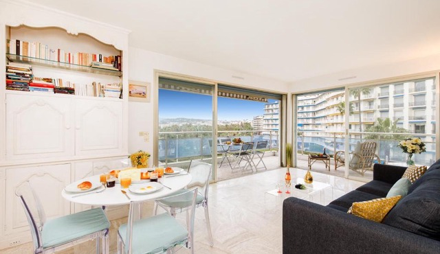 Roxelane YourHostHelper