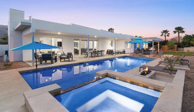 'Roxy Palm Springs' 6 BR pool pad!