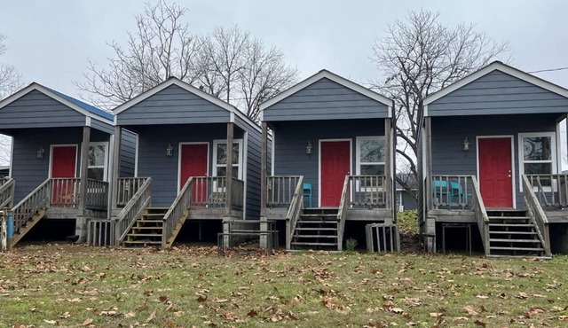Roy's Cabins & Campgrounds