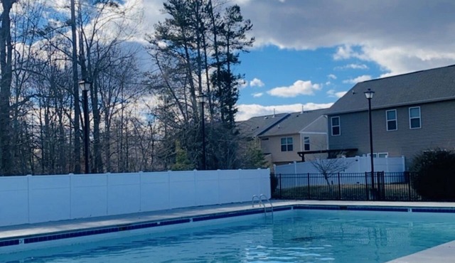 Royal 3 Bedroom House w/Pooln