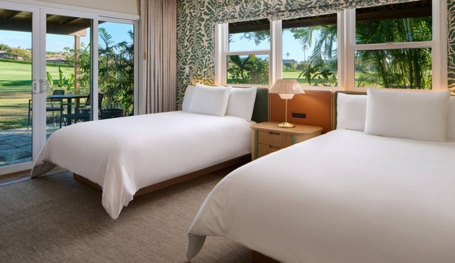 Royal Bungalow Room Doubles at Royal Lahaina Resort, Outdoor Pool
