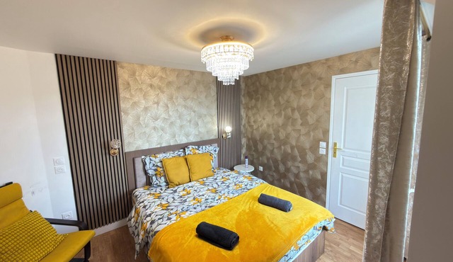 Royal Crown Apartment With Royal Garden