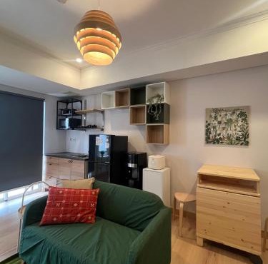 Royal Deluxe & Private Apartments - West Jakarta