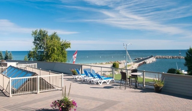 Royal Harbour Resort - Thornbury ON