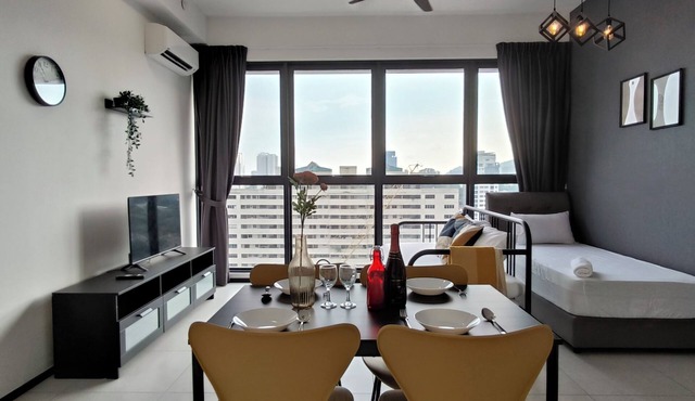 Royal Luxury apartment in Georgetown (3BR-10PAX)