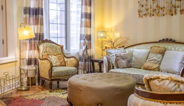 Royal Luxury | Central Home w/Gazebo | By Toronto