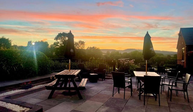 Royal Oak Country Inn and Restaurant