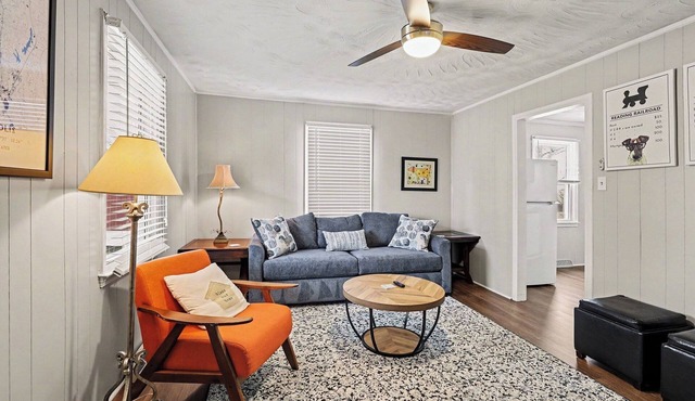 Royal Oaks Mill House in Kannapolis, a Private Home for Extended Stays