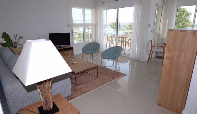 Royal Palm 218, with panoramic sea view