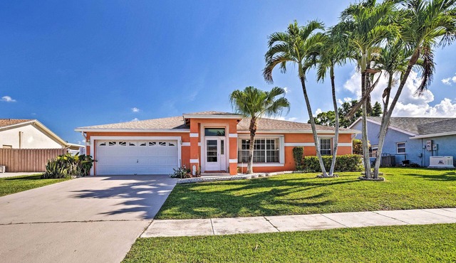 Royal Palm Beach Retreat ~ 13 Mi to Beach!