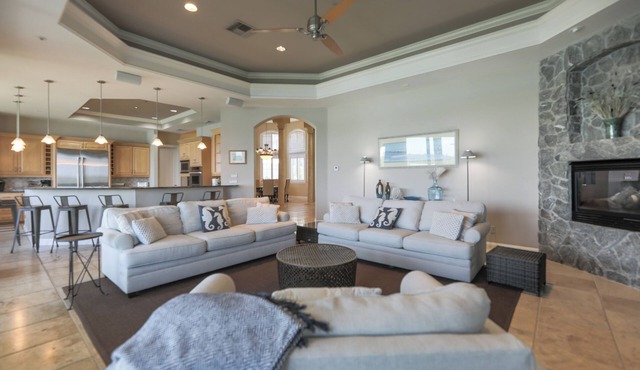 ROYAL PALM HOUSE - Luxury Style 3 Bedroom Home On Captiva With Private Pool