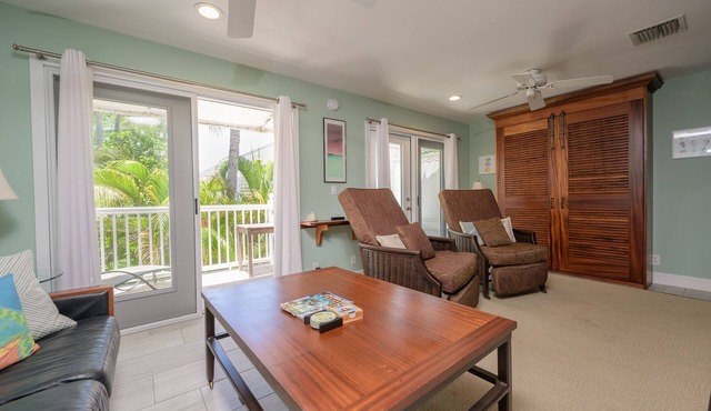 Royal Poinciana >WEEKLY RENTAL! Truman Annex in Key West