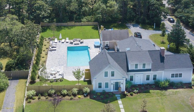 Royal Retreat: 935-C Renovated Luxury Chatham Home with Pool & Hot Tub
