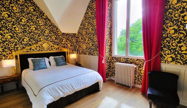 Royal Room at Château de la Rose with Private Parking