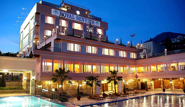 Royal Senyiur Hotel Pasuruan