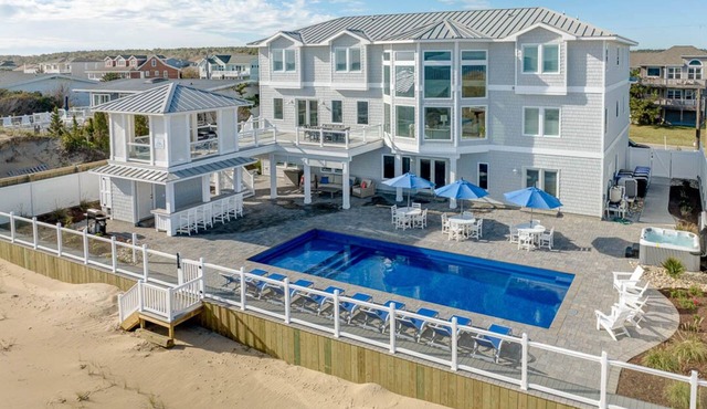Royal Shell North | Oceanfront | Private Pool and Hot Tub
