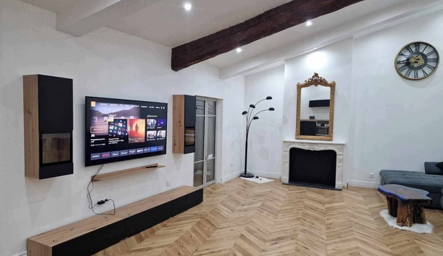 Royal Univers Appart' Bessan