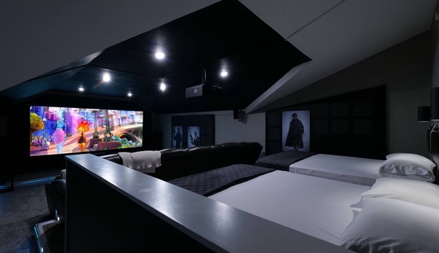 Royale Cinema Retreat - Theater, Games, Lounge