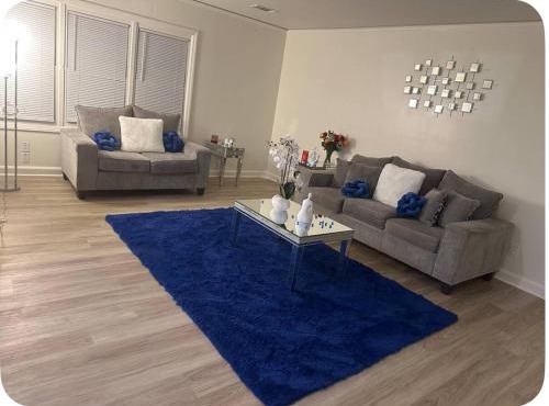 Royale Palace Spacious 3brs 2 baths home