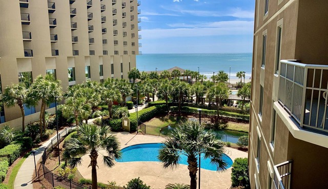 Royale Palms 303 Elegant Oceanview w/Pool & Beach