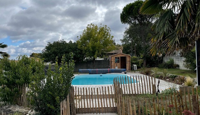 Royan, family home 3 kms from the sea