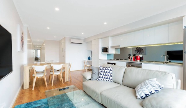 Rozelle Village l Two Bedrooms l Pet Friendly