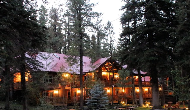 RS Lodge - 8 Bedrooms managed by Cabin Butler