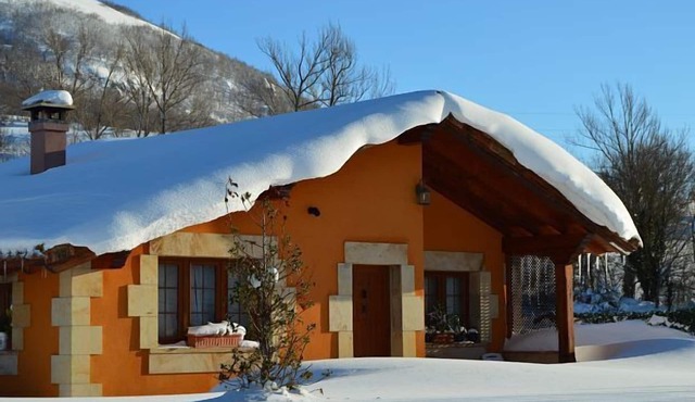 RURAL CASUCAS "LA GUARIZA" (full rental)