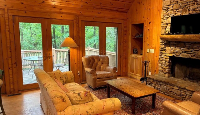 Ruby Cottage at Splendor Mountain Estate