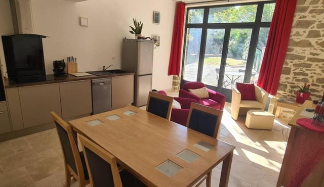 Ruby - Gîte 2 chambres dans vieux prieuré près de Carcassonne