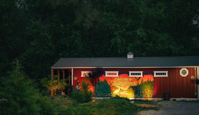 Ruby’s Red Cabin Hot Tub Nature Horses Indy
