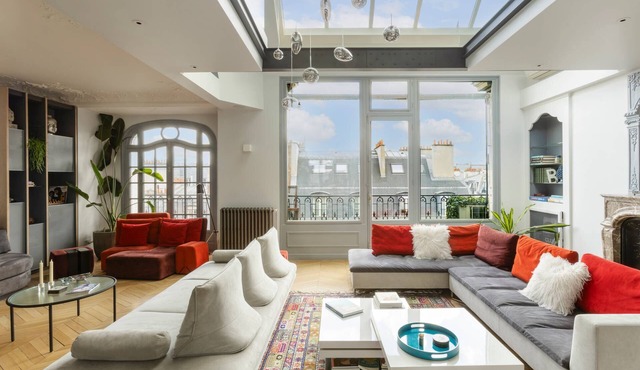 Rue de Courcelles by onefinestay