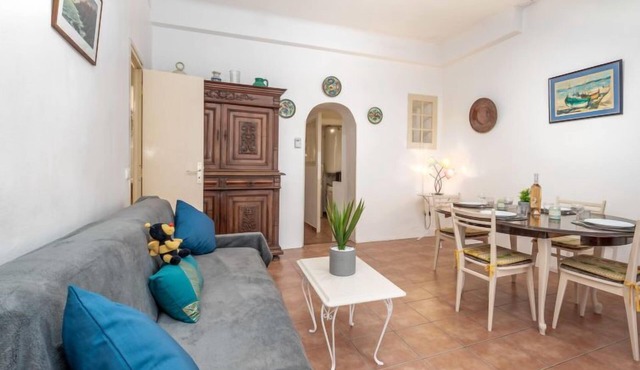 Rue de la Pompe by Interhome