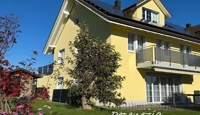 Ruhig und Zentral Gelegenes B&B mit Garten und Pool Laden zum Verweilen ein