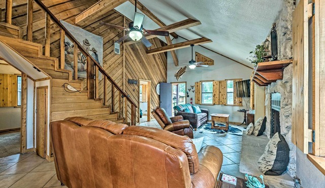 Ruidoso Cabin w/Deck & Grill - Walk to Town!