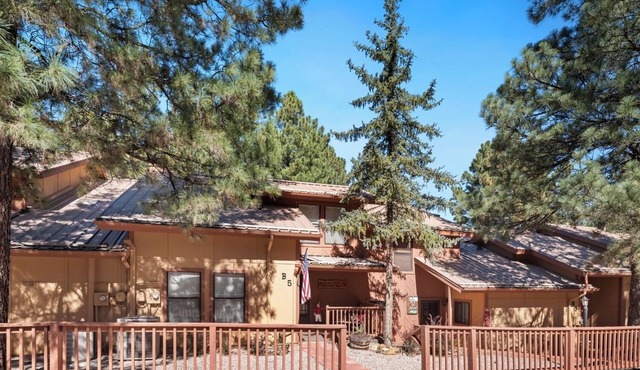 Ruidoso NM 4/3.5 Mountain Retreat w/Game Room/Pool Table, and Close to Golf/Ski