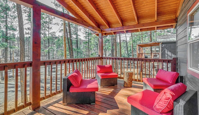 Ruidoso Retreat Near Alto Lake, Biking & Golf!
