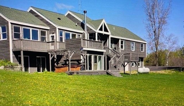 Rum River Retreat! Clean & Cozy on 15 acres!
