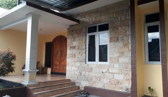 RUMAH ACIL DEKAT BNS dan JTP