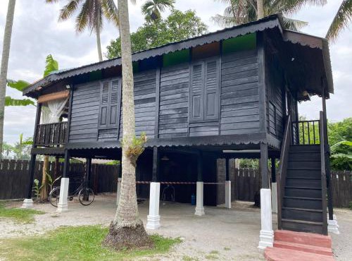 Rumah Inap Kampung Agong Sunrise