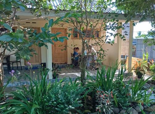 Rumah Kawan Homestay and Trekking