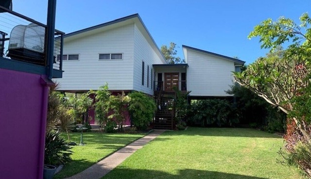 Rumah Pantai - Direct Beach Access - Unlimited WiFi - Outside pets on request