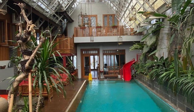 Rumah Stroberi Organic Farm and Lodge