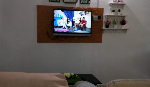 Rumah Tamu FieSari Jeli M U S L I M